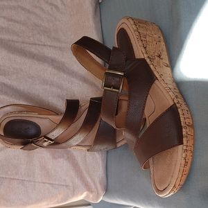 🦋 NWOT B.θ.C Shoes